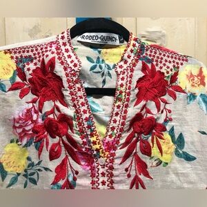 Rodeo Quincy Button down embroidered 100% Cotton Large Blouse